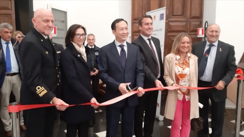 Ambassador of Vietnam to Italy opens in Genoa the Exhibition - A Tale of Two Ports