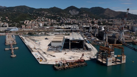 Cantieri navali Sestri, la nuova piattaforma operativa si vede