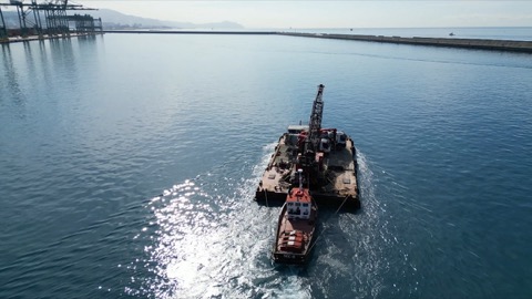 Diga di Pra’, lavori in corso per aumentare la protezione del terminal