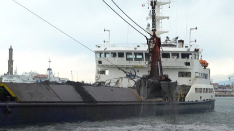 Dragaggi porto passeggeri Genova, pronti per la bella stagione