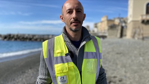 Spiaggia di Pegli liberata dal vecchio pontile sommerso