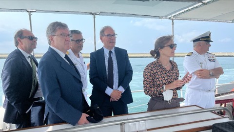 Minister for Infrastructure Giovannini visits the Port of Genoa