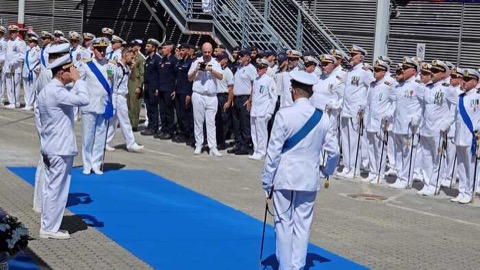 Admiral Pellizzari at the helm of the Port of Genoa