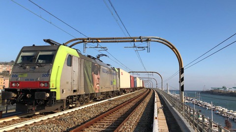 Connessione ferroviaria Basilea/Porto di Genova garantita da PSA MMZ