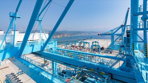 Vado Gateway: new liner service to Piraeus