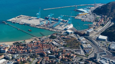 Porto di Vado: contenimento rumore e sviluppo intermodale (PH: Merlo)