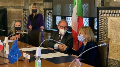 EIB funds Ports of Genoa development