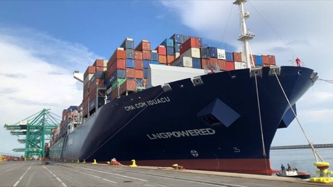 First LNG-powered box ship docks in Pra