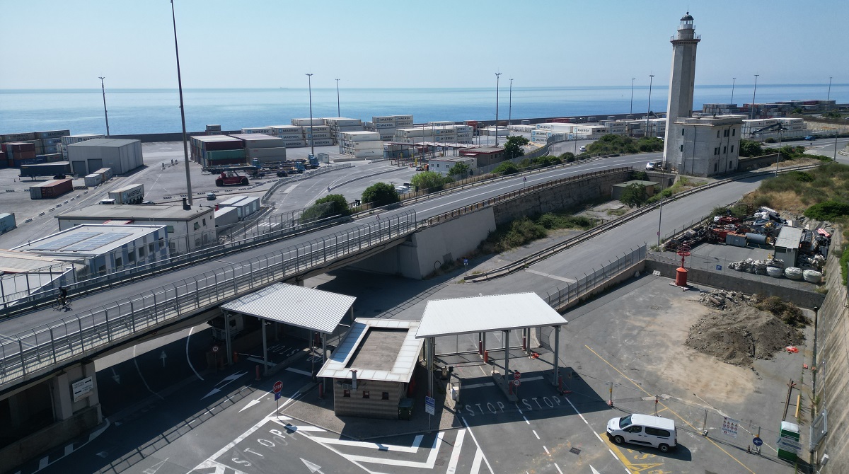 Infrastrutturazione digitale terminal ferroviario e varco faro di Vado