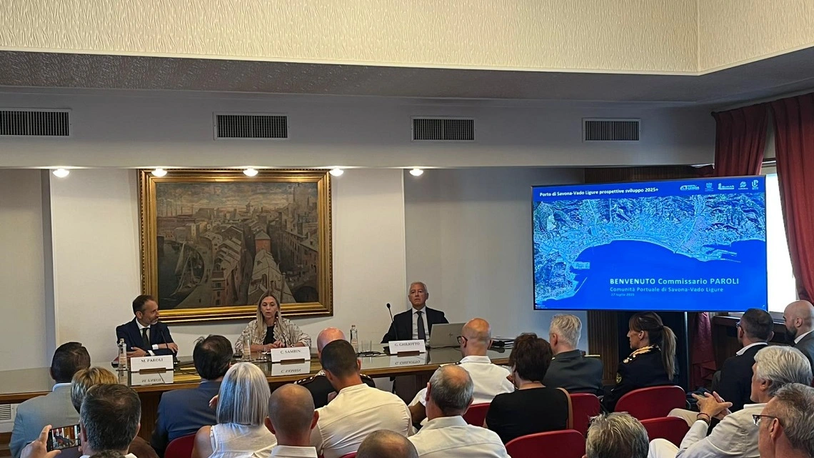 Il Commissario Matteo Paroli incontra il cluster portuale di Savona-Vado: ascolto, coesione e proposte per un porto più efficiente e sostenibile