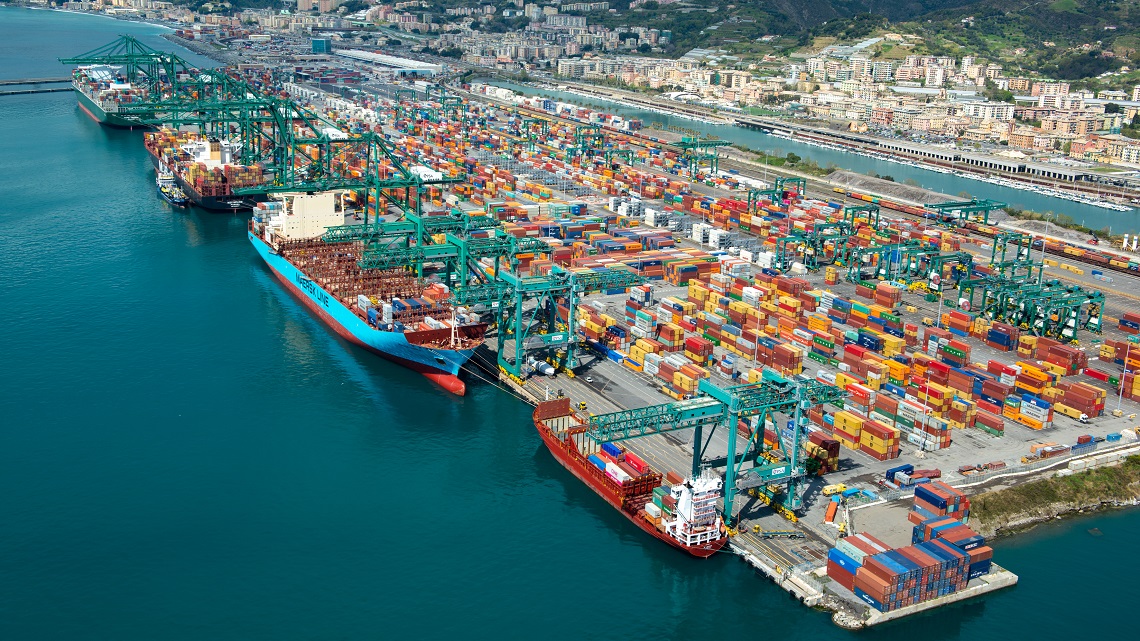 Double rail track into PSA Genova Pra' opens