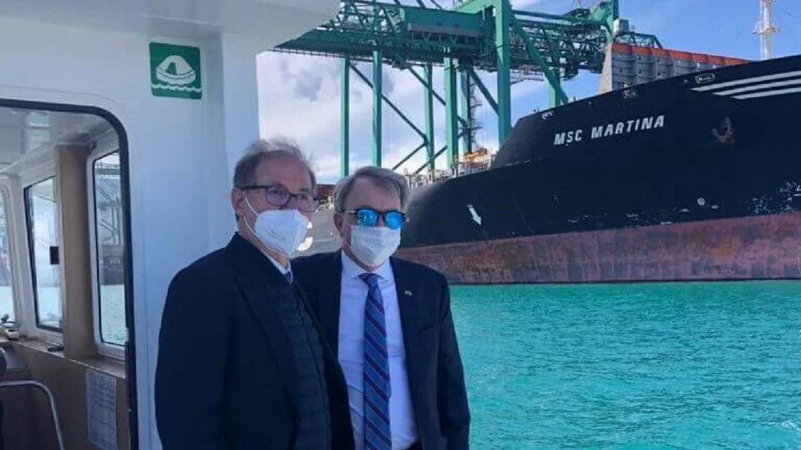 Il Console Generale degli Stati Uniti in visita al porto di Genova