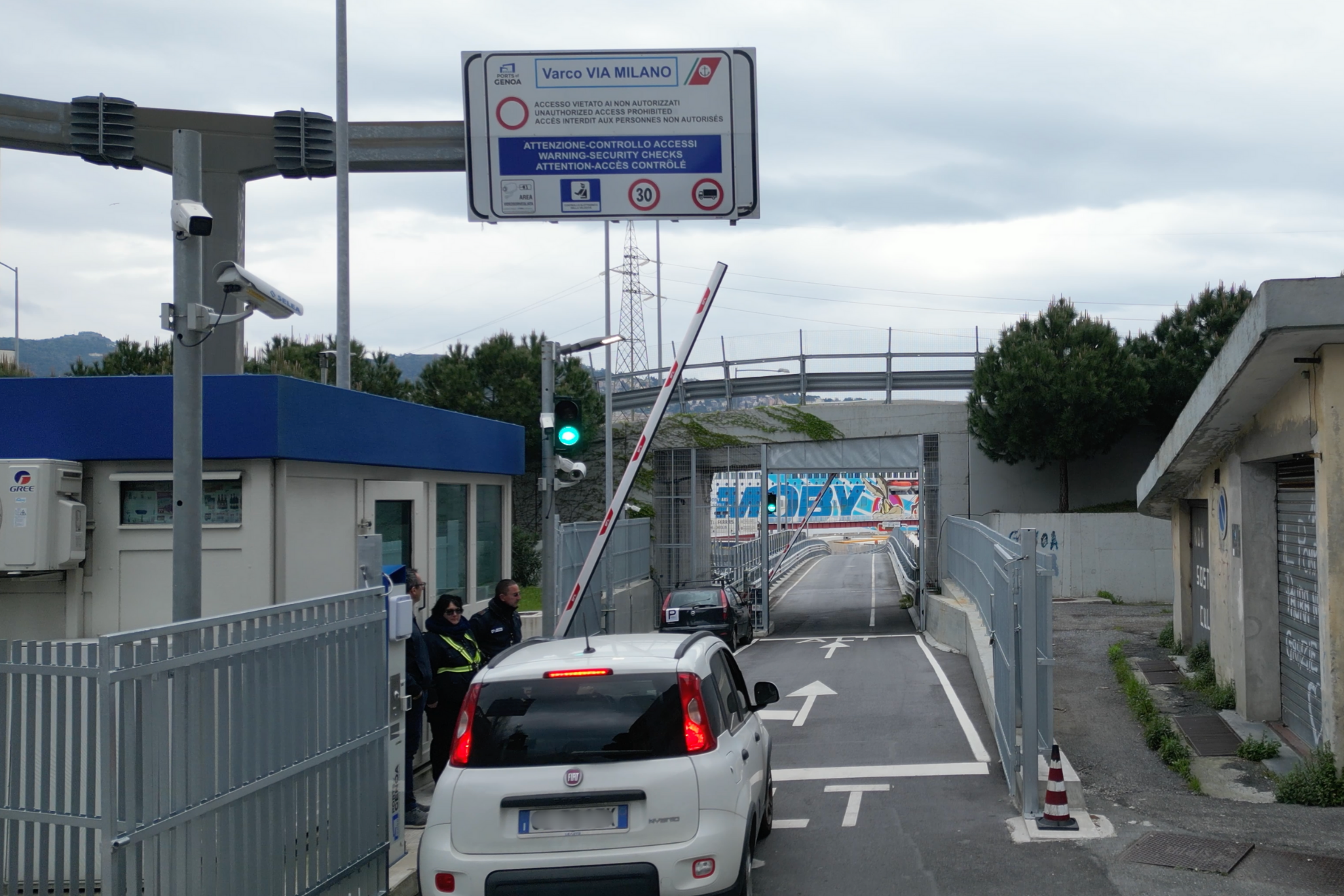 Via Milano Port Gate