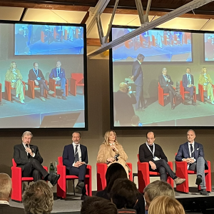 Sailing_Super_Yacht_forum__AdSP_Paroli_original